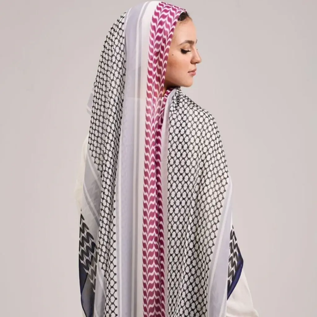Falasteen Grace Chiffon Pic 3.webp