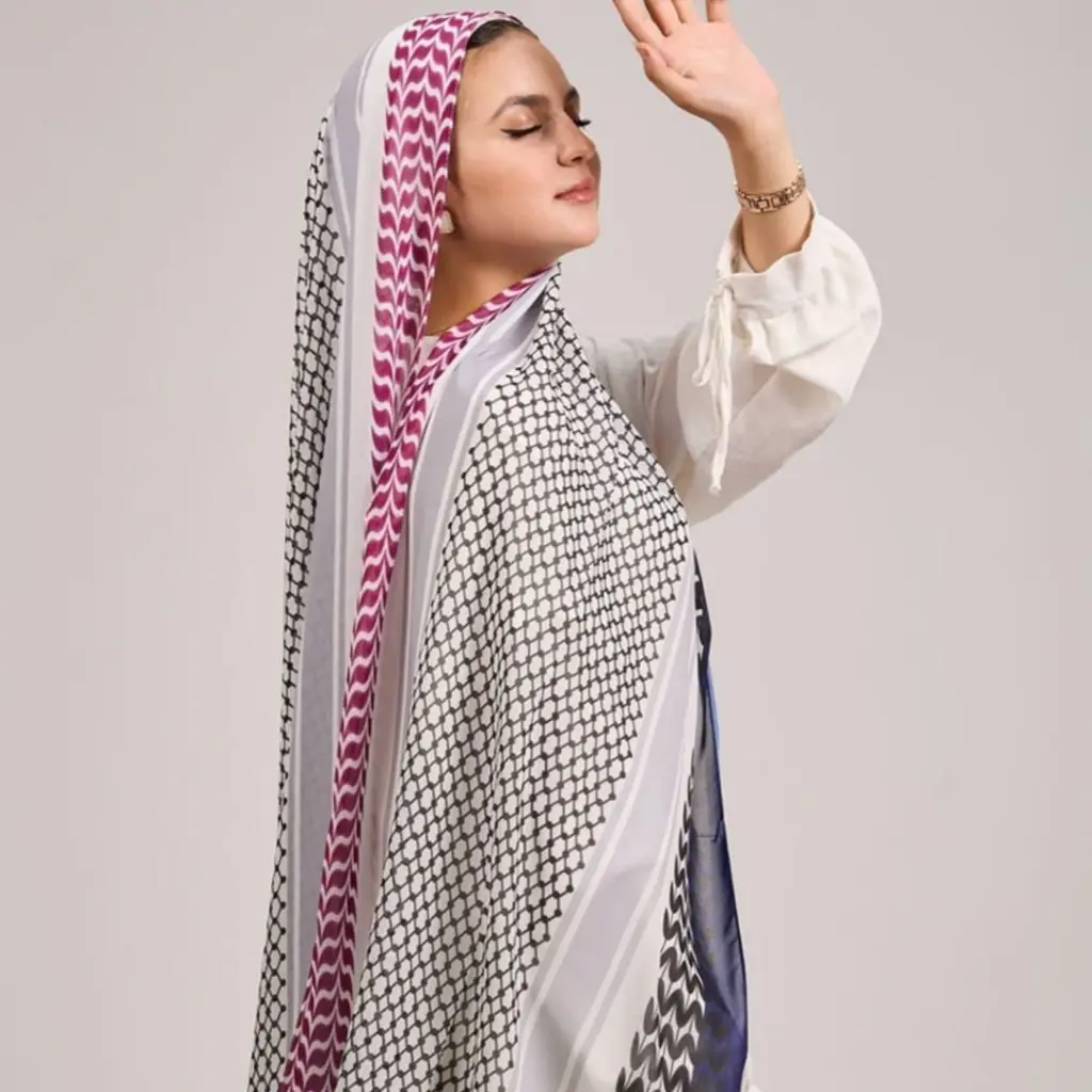 Falasteen Grace Chiffon Pic 2.webp
