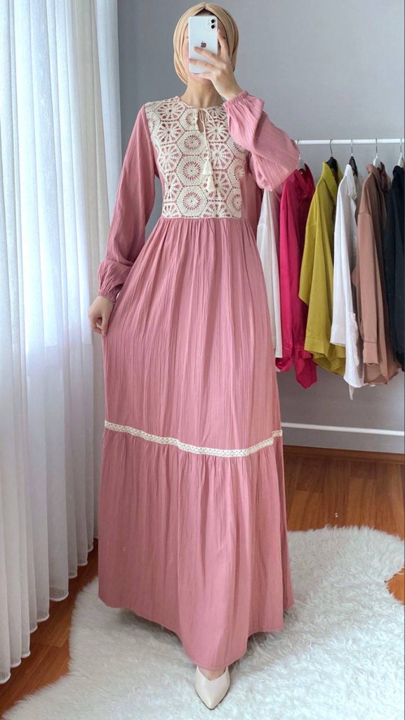 1633 - English Embroidery Ensemble -Pink