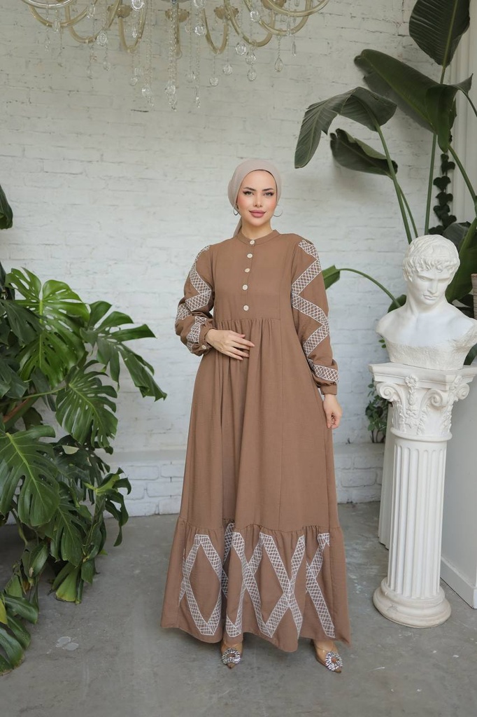 1809 - Regal Allure - Brown