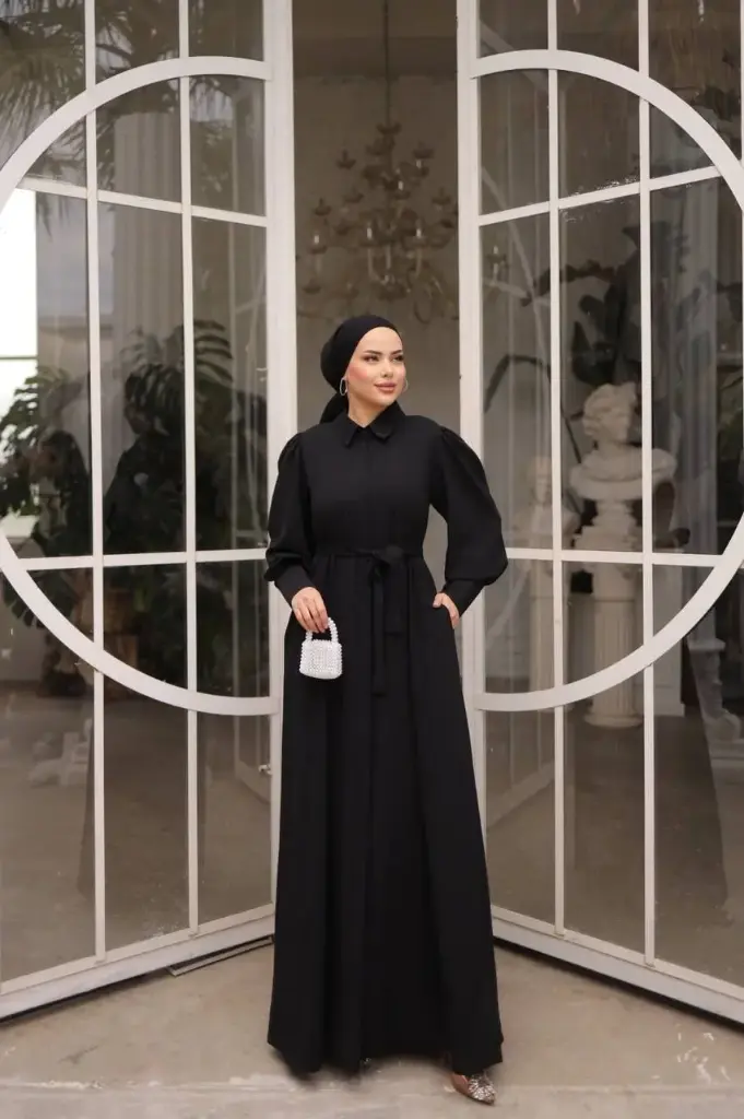 5044 - Refined Maxi Dress in Black 