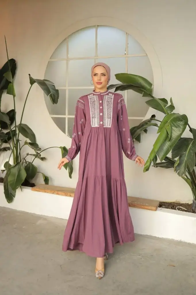 Maison Orna in Lavender Bloom