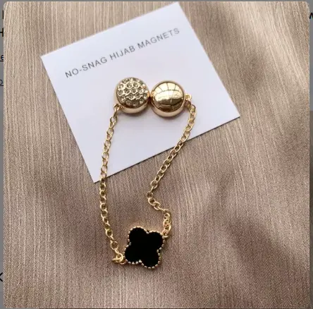 Noir Luxe Magnet