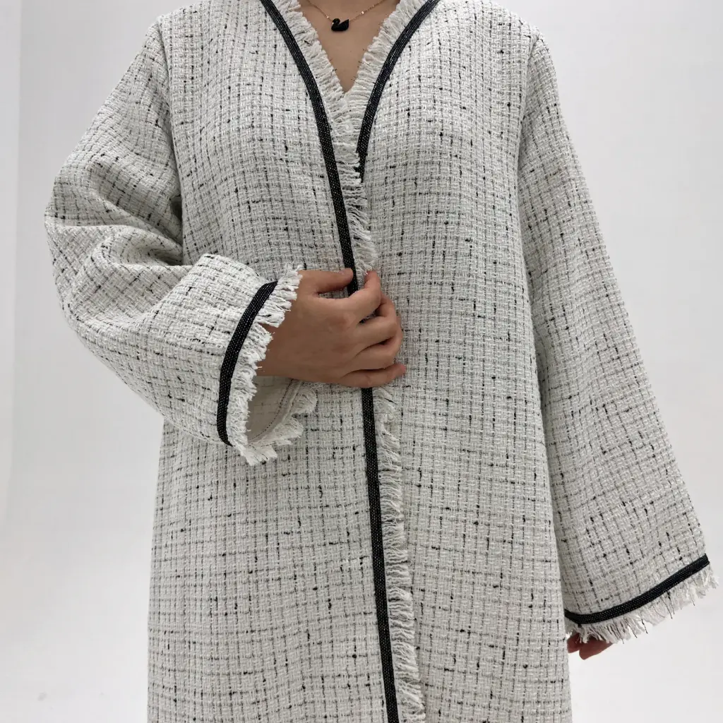 Tweed Luxe Abaya – Snow