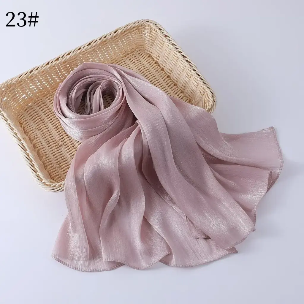 Shimmer scarf 24 - Luminous White