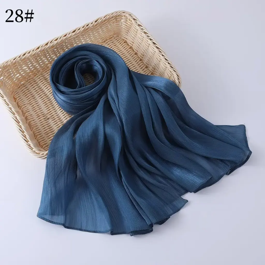 Shimmer scarf 28 - Deep Ocean 