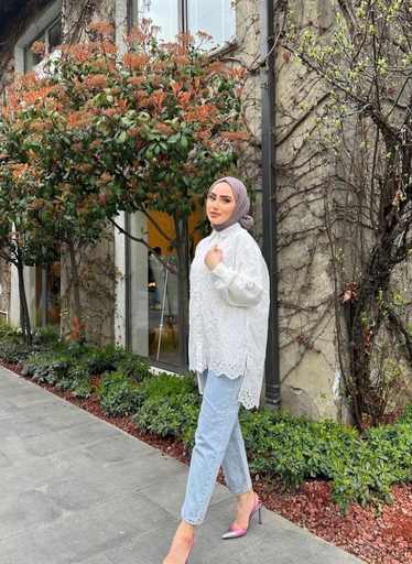 1351-White Blossom Eyelet Blouse
