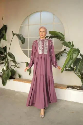 Maison Orna in Lavender Bloom